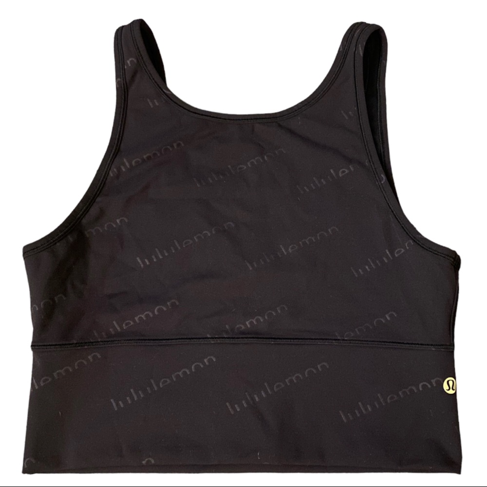 Lululemon yoga active top women’s size s/m size 4